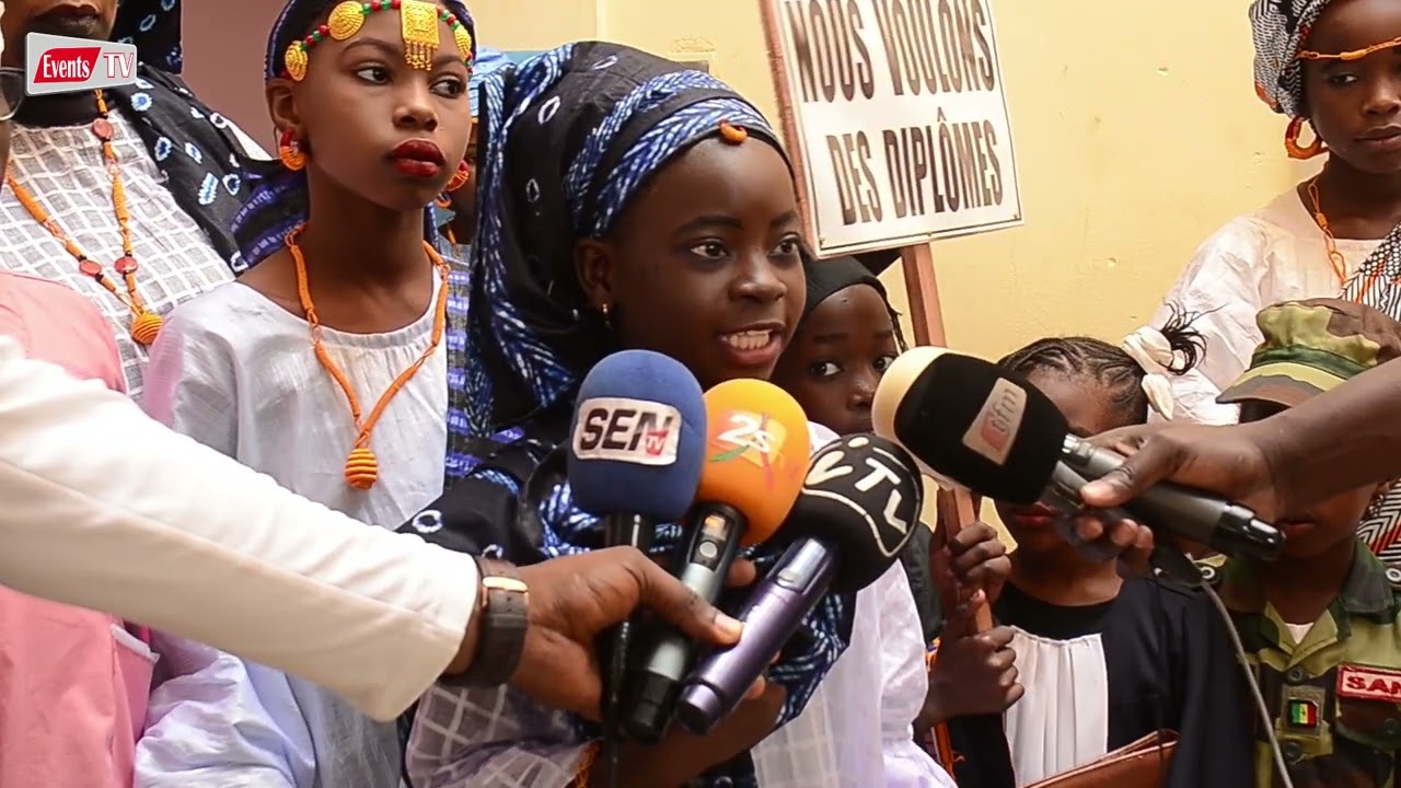 EVENTS TV/Saint-Louis: Célébration du Mardi Gras par les enfants de l'école des Jeunes Filles de Bou