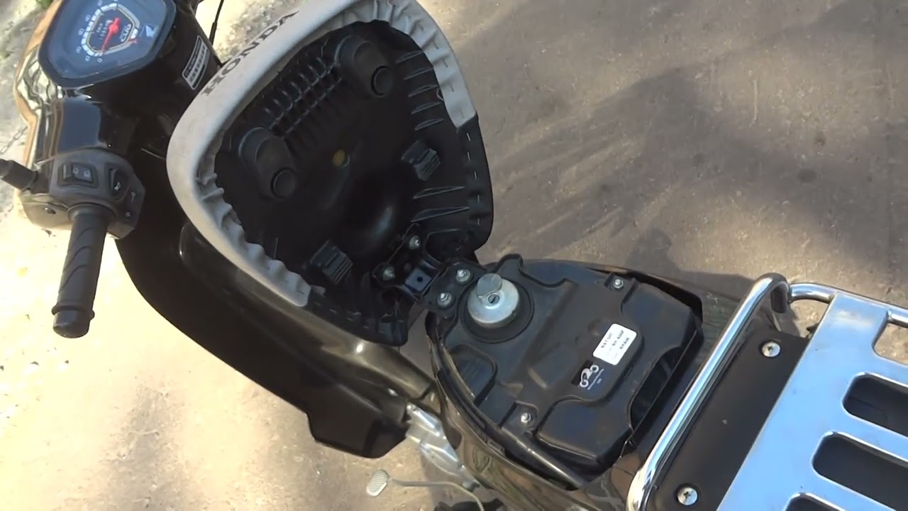 Скутер Honda Super Cub 50 AA04 PGM-FI, Kupiscooter.ru