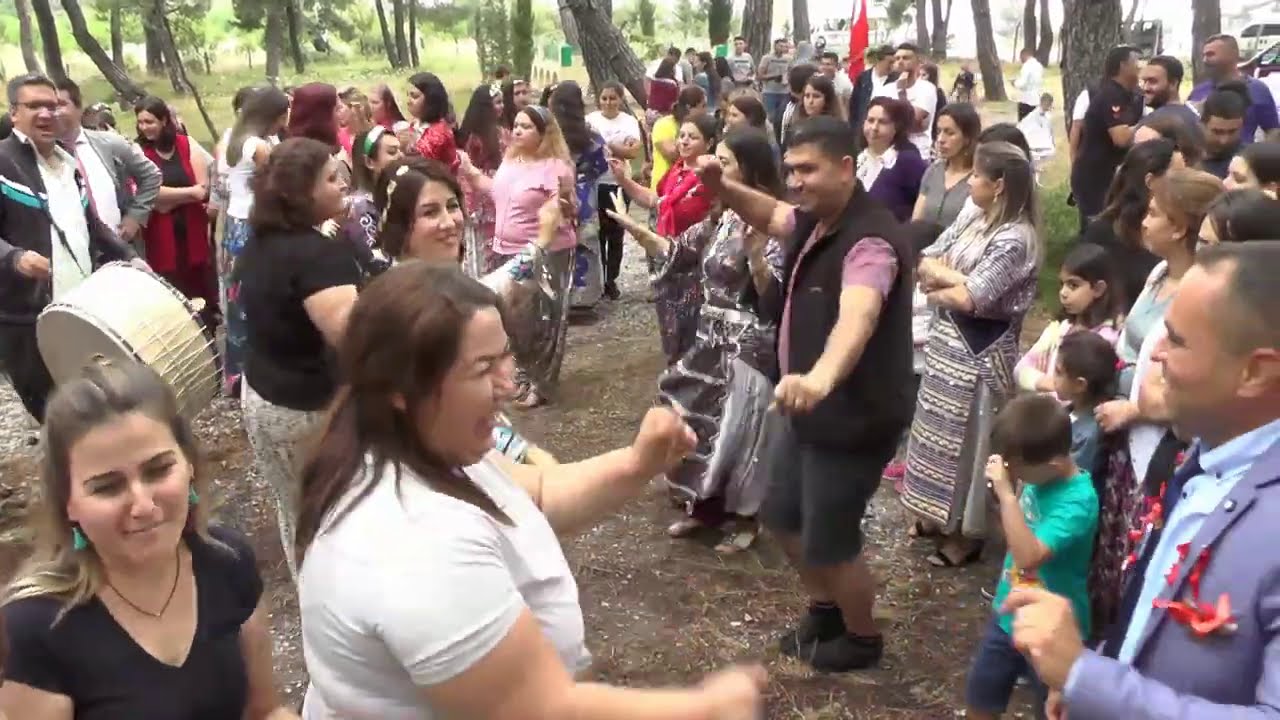 Gökçeşmeliler Türkmen Düğünü.        Roman havası, çiftetelli,gayda