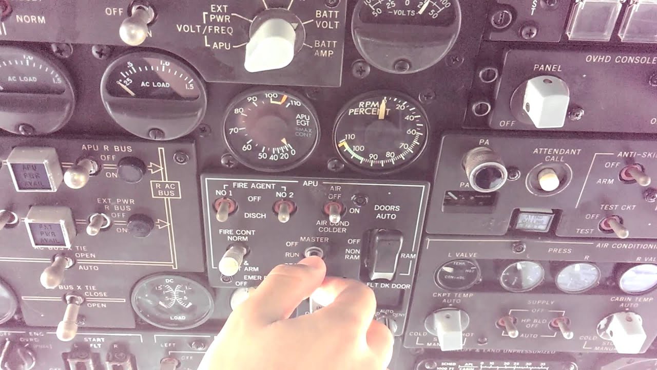 How to start MD-80 APU