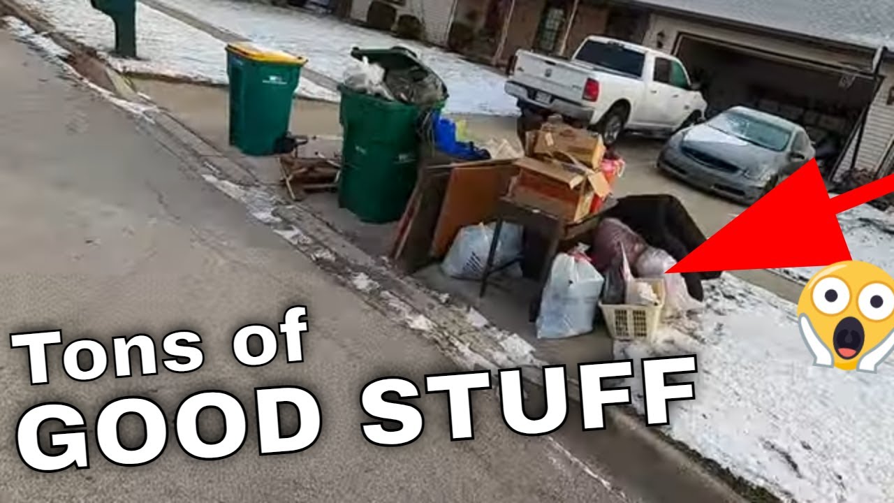 The World of Street Scrapping - Garbage Day Goodies