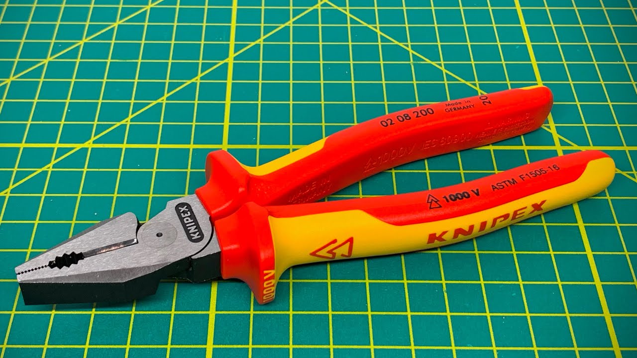 Knipex 02-08-200 High Leverage Combination Pliers 1,000V Insulated