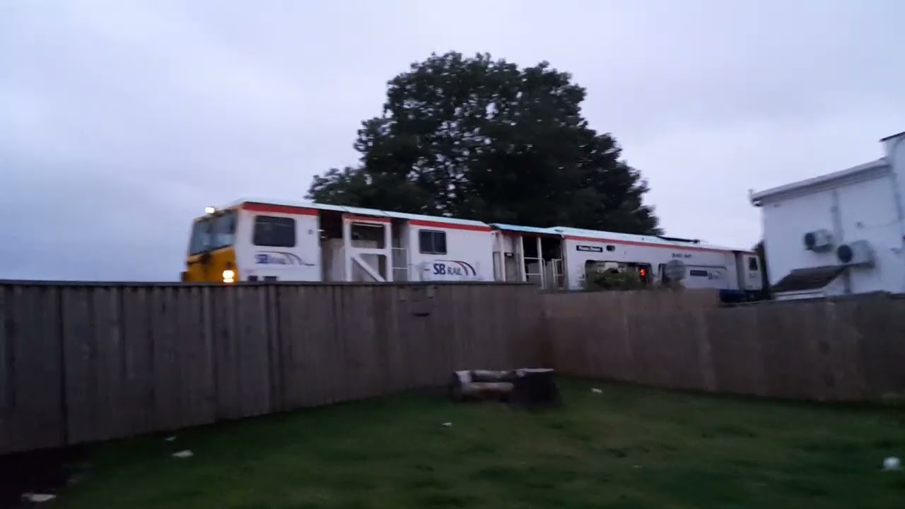 6T43 2050 Guide Bridge B'sde Sdgs to Buxton
