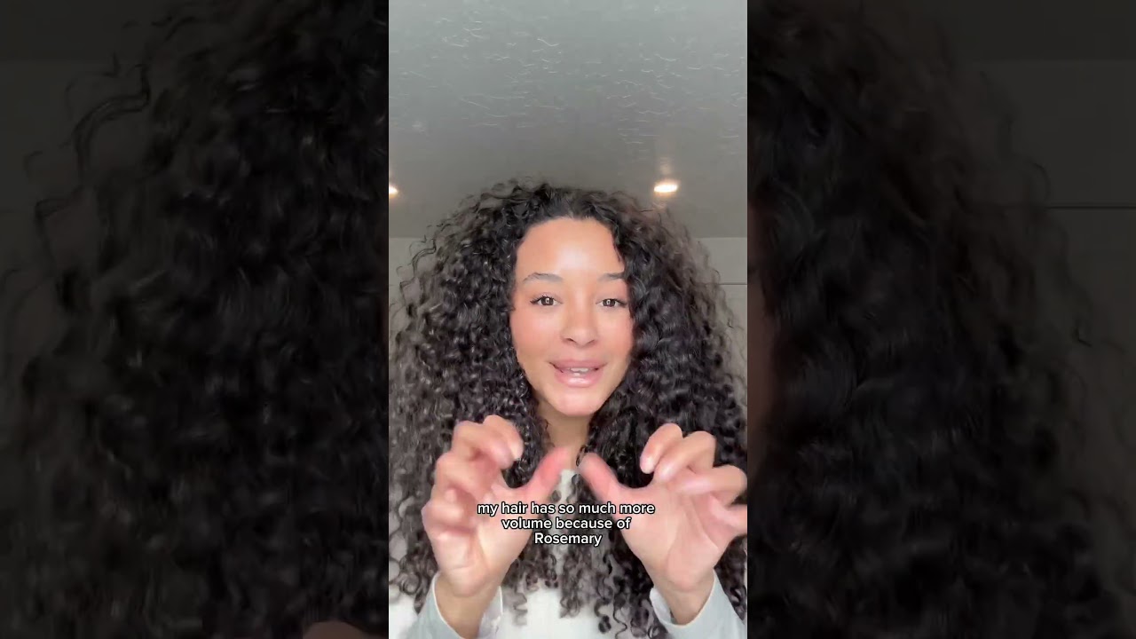 Gift stronger looking hair this holiday season! ✨🤩 