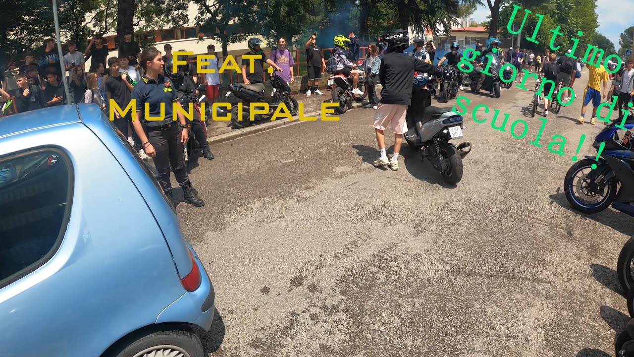 Ultimo giorno di scuola in Moto!!