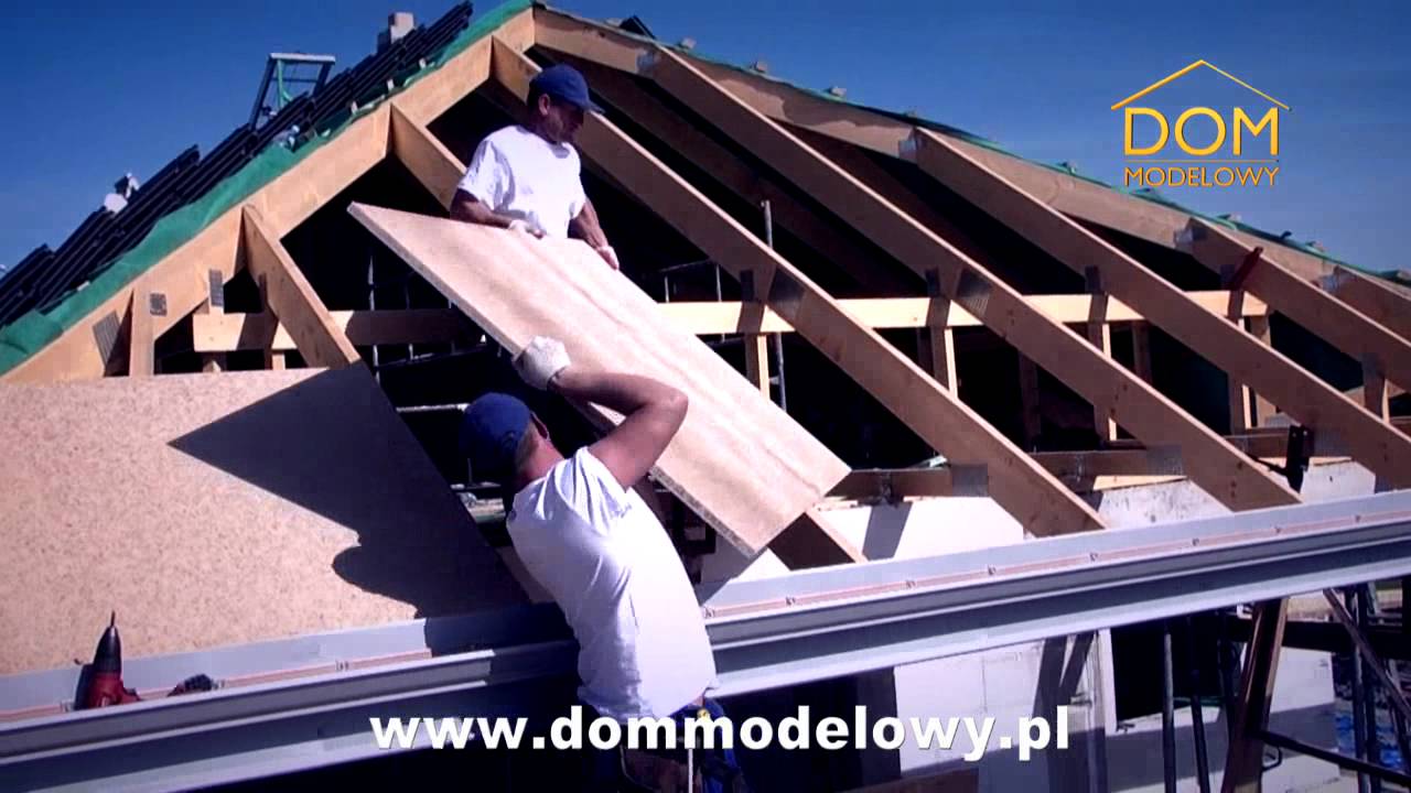 Wstępne krycie dachu z płyt MFP - Dom Modelowy
