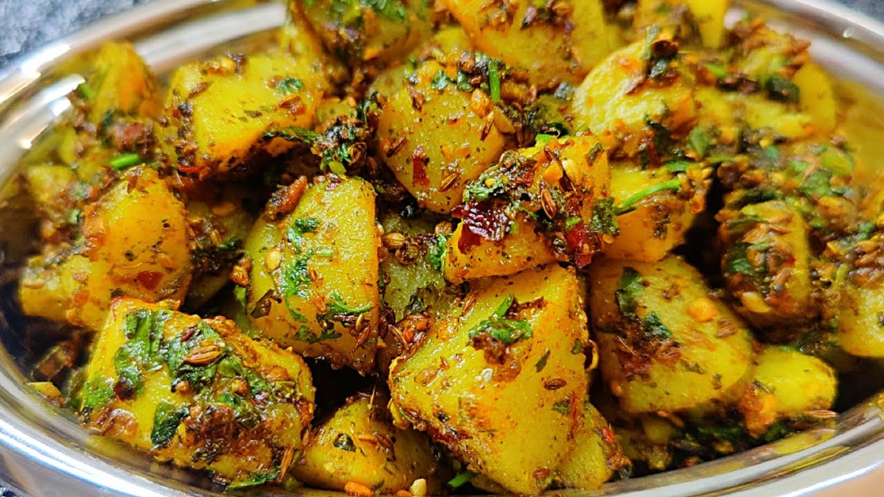 Hathon Ko Rokna Mushkil Ho Jaega Jab Itni Masaledar Chatpati Aloo Ki Sabzi Banaenge | Aloo Ki Sabzi