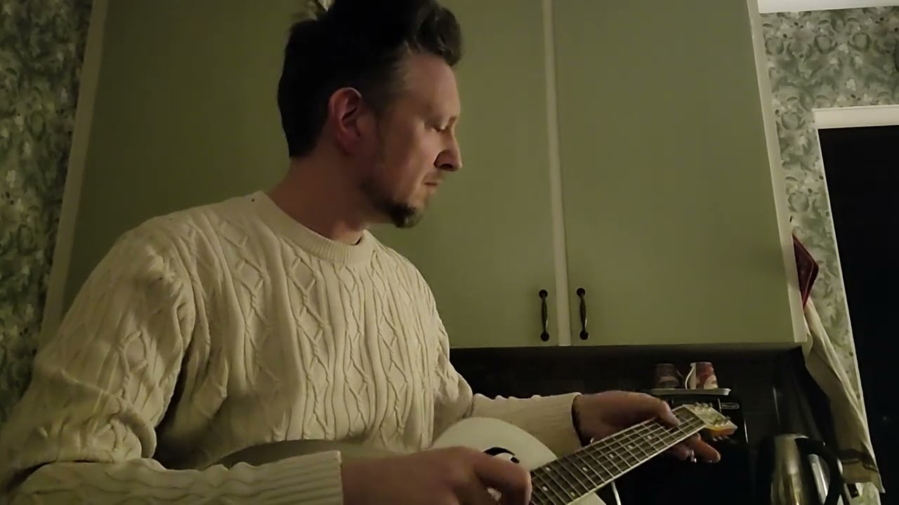New tune - complete with wrong note. ;) At least you know it's not Ai-generated