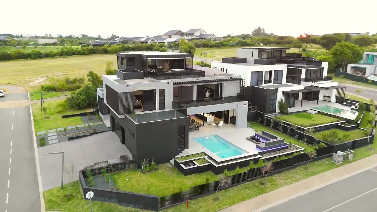 R39,500,000 Mansion in Steyn City: A Masterpiece in Glass & Gloss