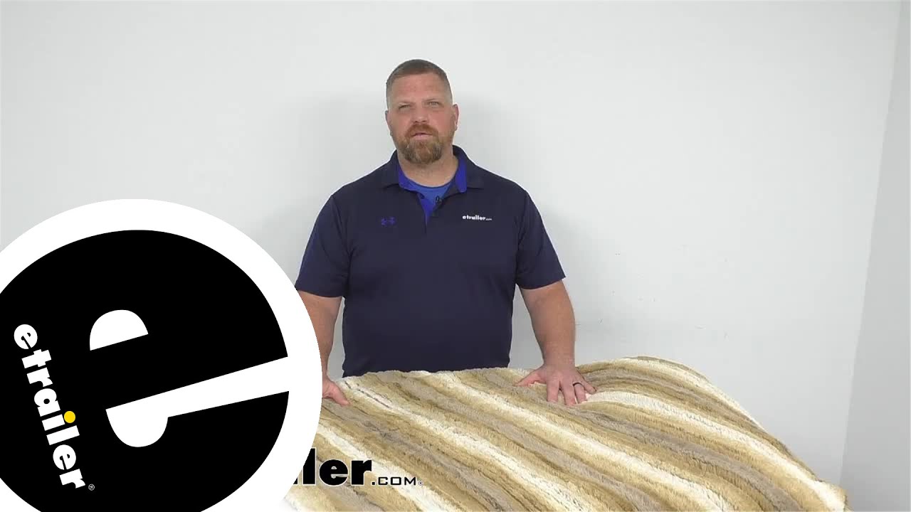 etrailer | A Closer Look at the Camp Casual Throw Blanket