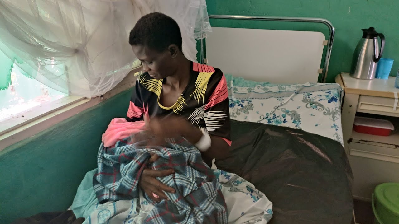 AFRICAN VILLAGE  LIFE//  baby birth preparations in the village