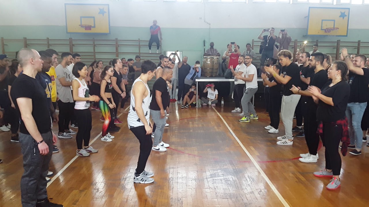 Columbia - Yoannis Tamayo & Andy Varona with people