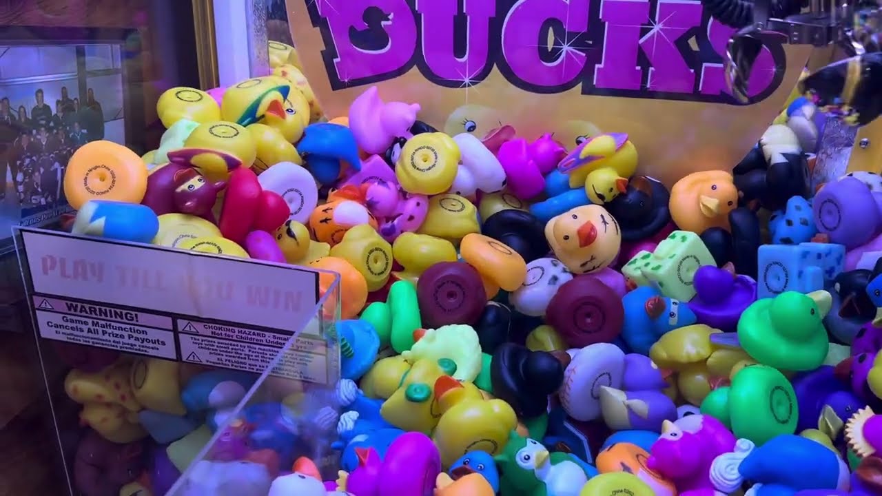 Smart industries My Little ducks claw machine at Texas Roadhouse￼