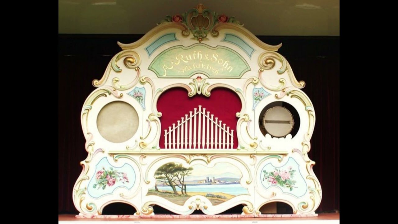 Ruth model 33 fairground organ