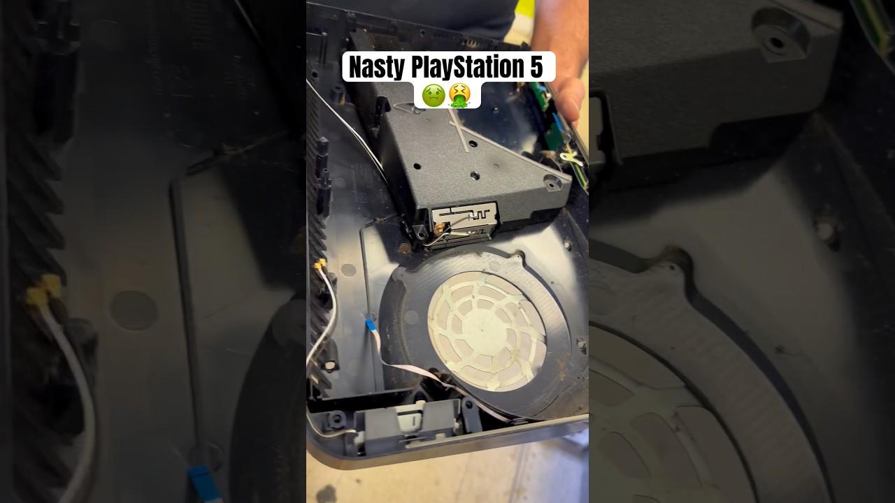 This is The Nastiest PlayStation 5 I&rsquo;ve ever seen🤢🤮 #shorts #playstation5 #xbox #gross #apple #fyp