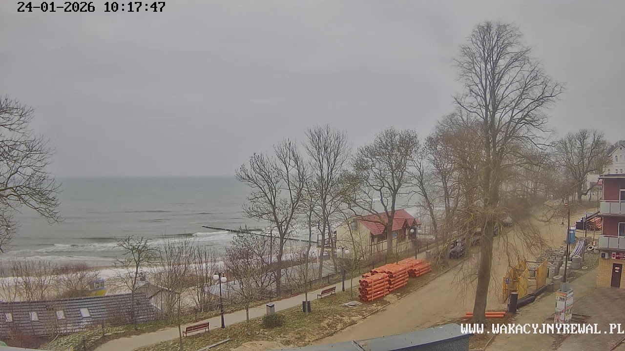 Rewal - Widok na Plażę i Ulicę Saperską na Żywo