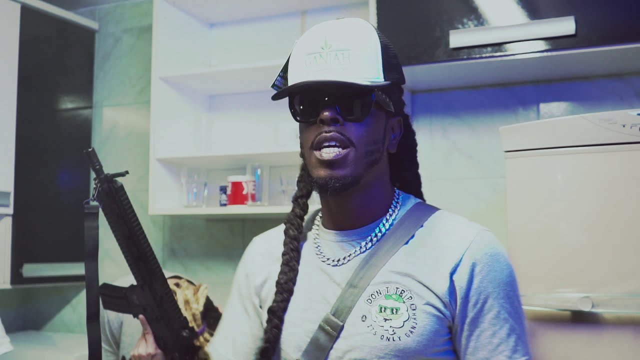 BHING - Cabe&ccedil;a Quente (Oficial Video)