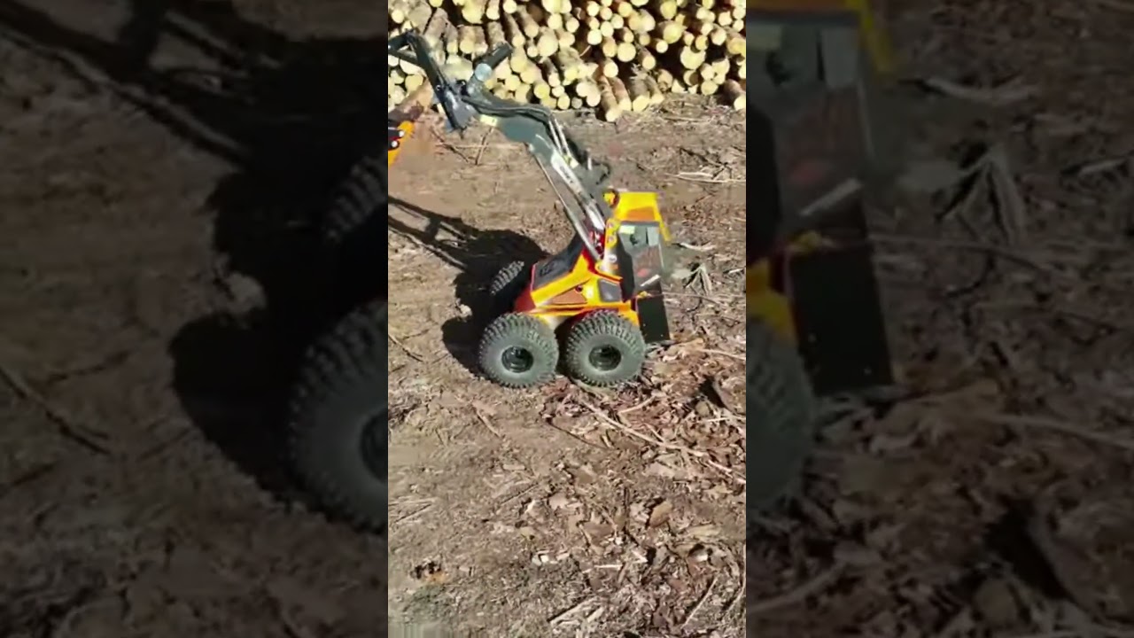 Kleine Baumaschine - starke Leistung. Minilader von WorkyQuad und Weber Baumaschinen.