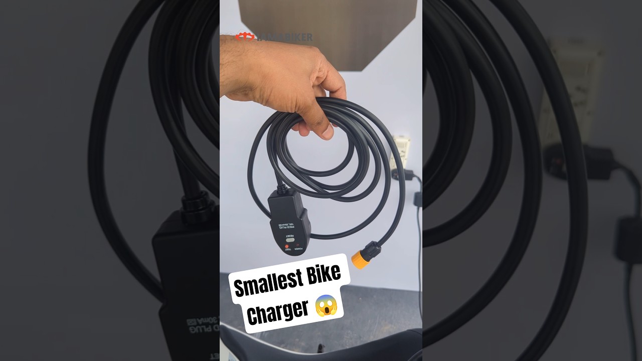 Встроенное зарядное устройство на Ultraviolette X-47 😍👌