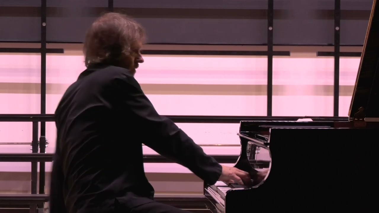 Prokofiev sonata #6   Mikhail Trushechkin (piano)