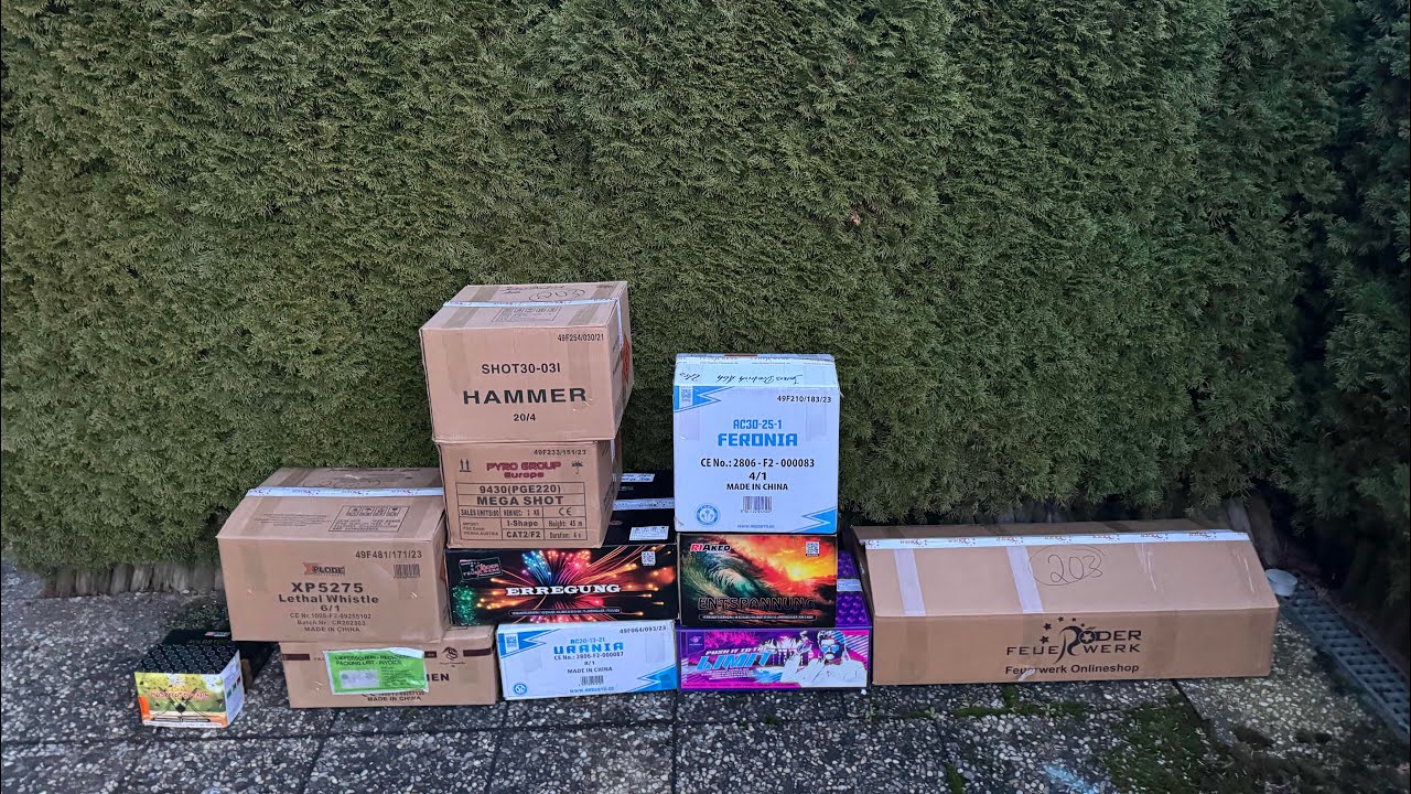 XXXL Pyro Röder Feuerwerk Unboxing für Silvester 2023/2024/10 Pakete / ~1400 €