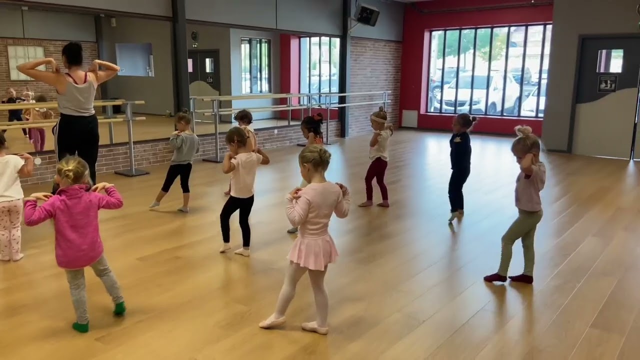 Cours d'éveil à la danse