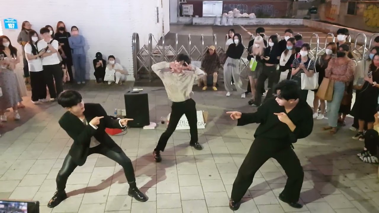 20220607 hongdae busking 홍대 댄스팀 (전 DOB멤버) 아큐아(AQA) 버스킹 07 - Dynamite (Holiday Remix) _ BTS (방탄소년단)