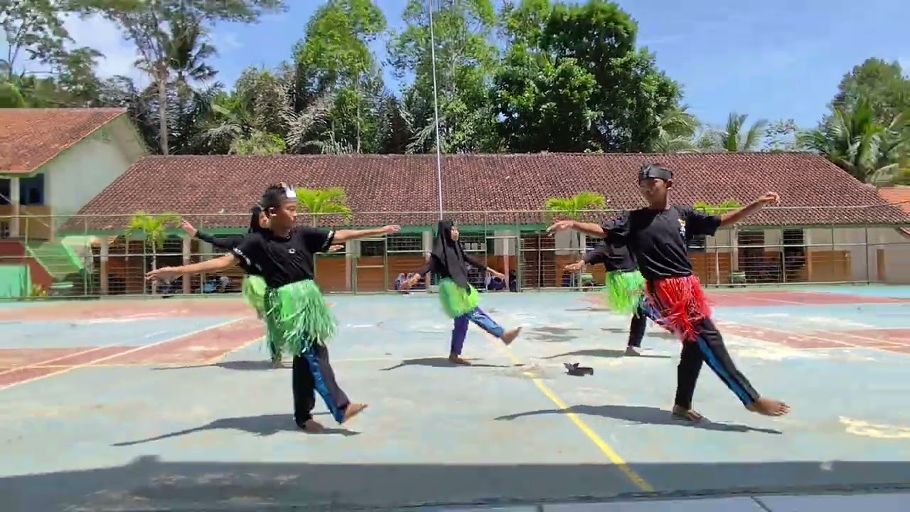 Kegiatan P5 || Tari Yamko Rambe Yamko || Kelas 7B || Tahun 2024 || SMPN 6 BANJARSARI