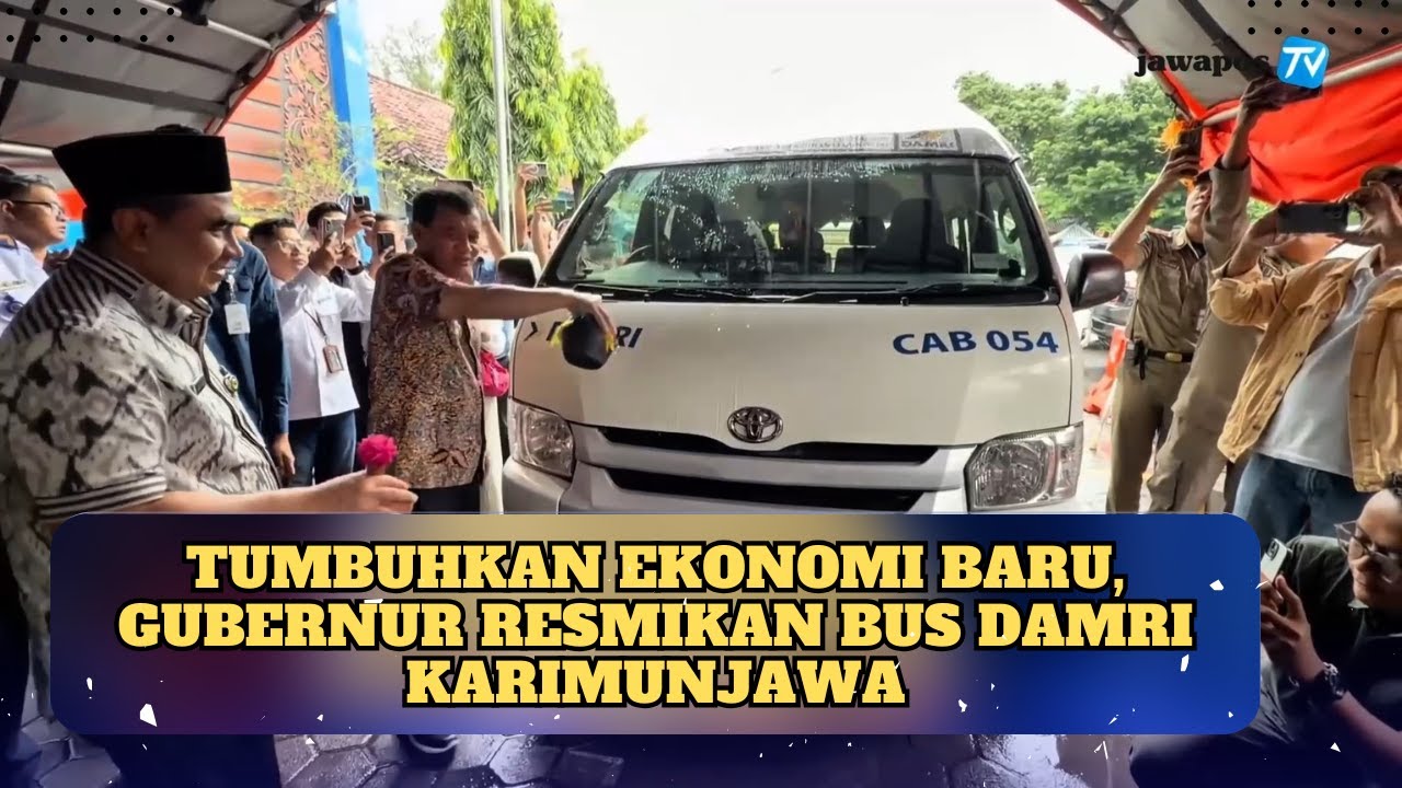 TUMBUHKAN EKONOMI BARU, GUBERNUR RESMIKAN BUS DAMRI KARIMUNJAWA