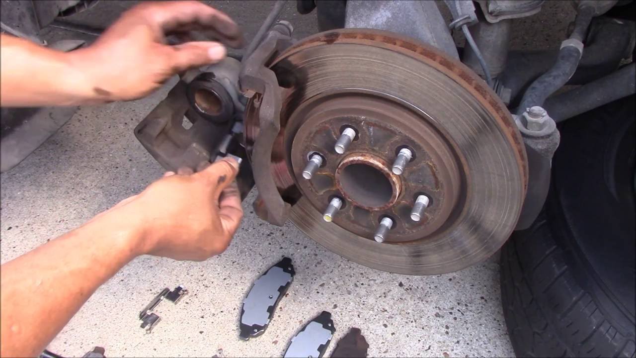 REPLACE  FRONT BRAKE PAD ON NISSAN FRONTIER