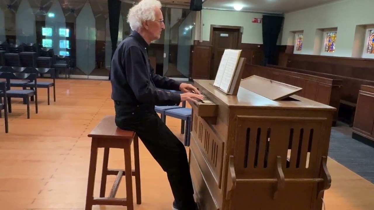 Jo van Beusekom speelt Bach op het Bahlman kistorgel