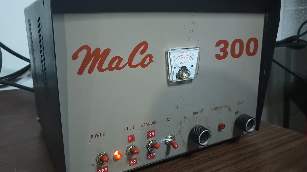 Maco 300 Base Amplifier, This is a STRONG Maco, fully functional, tube type amplifier
