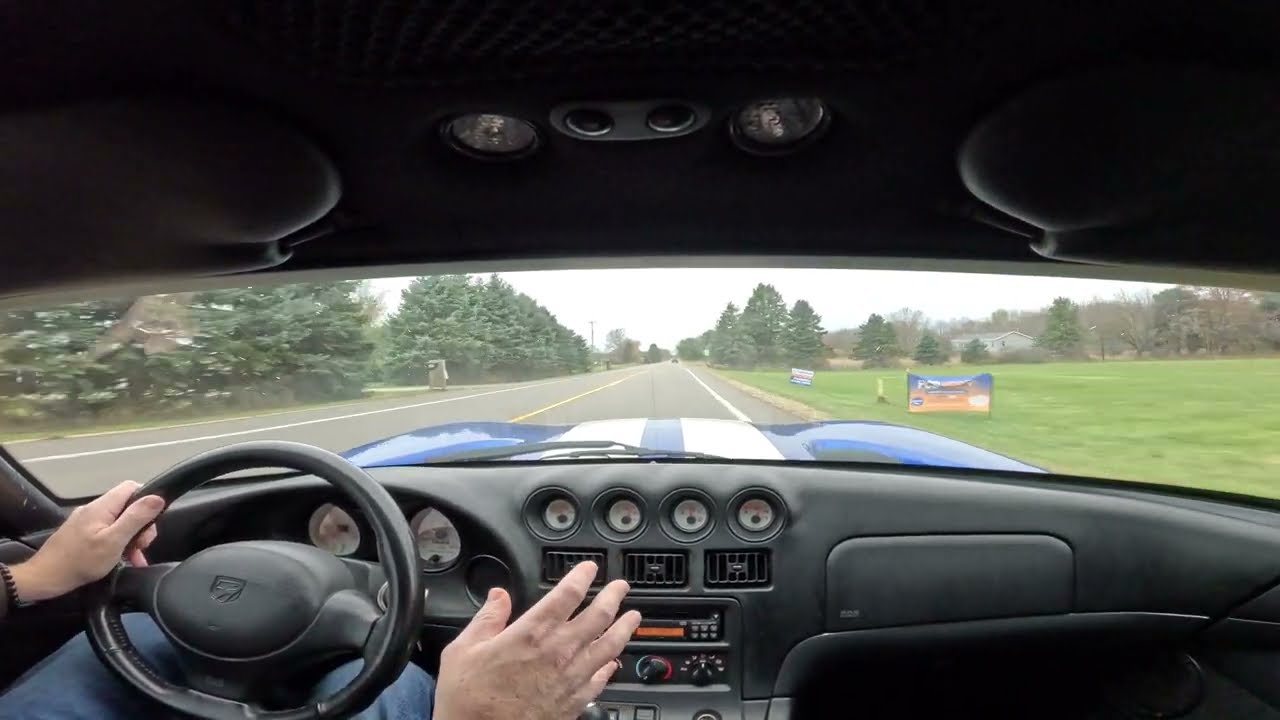 1996 Viper GTS - Ownership Review/Fall Drive  - 4K