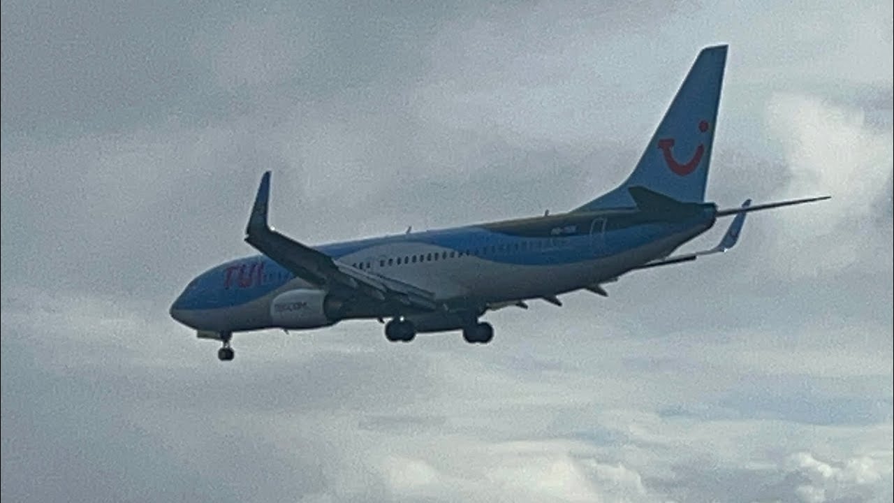 Plane spotting morning  in Lanzarote  airport on 4/1/26