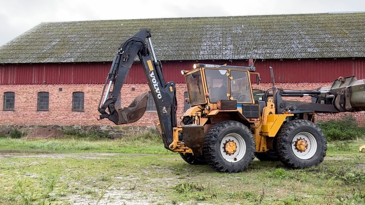 Köp Grävlastare Volvo BM 6300 på Klaravik