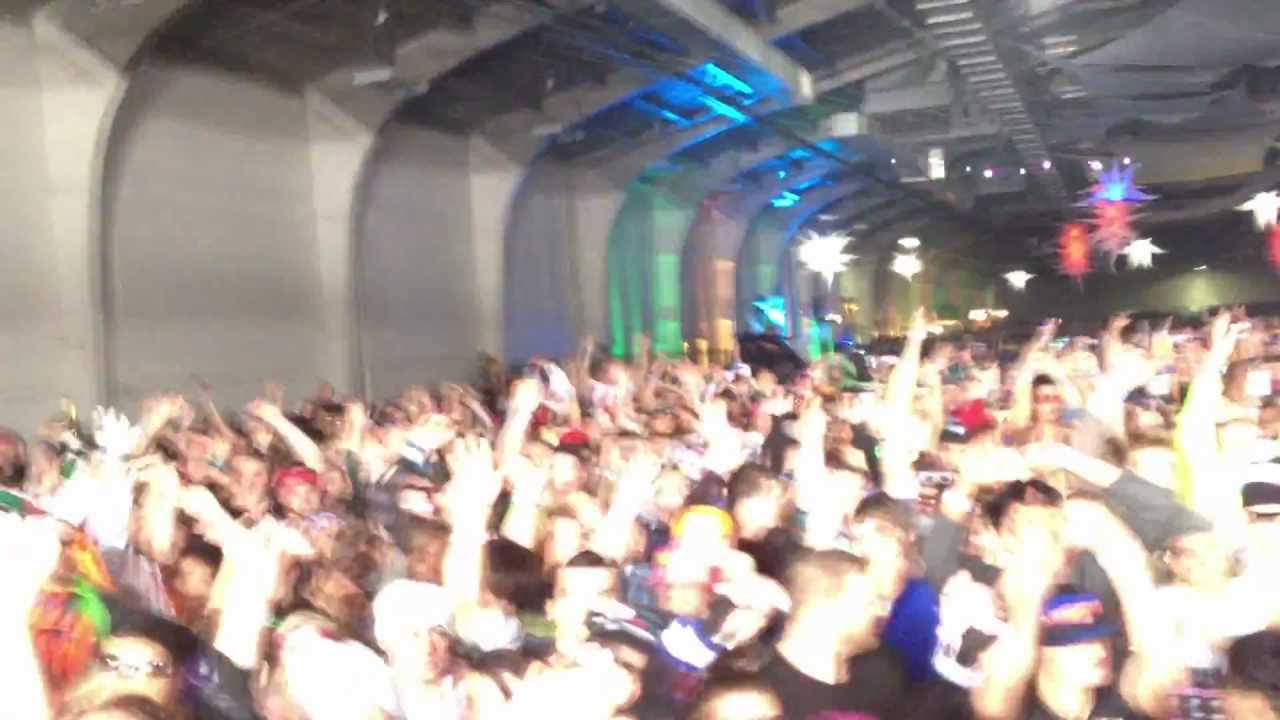 Jumping in the Front Row with 12th Planet (Live) - Lights All Night 2012