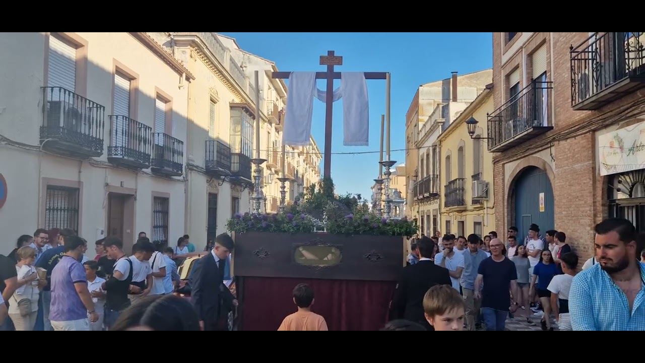 Cruz de mayo Hdad. Virgen de los Dolores por la calle San Juan de la Cruz de La Carolina, Jaén 2025