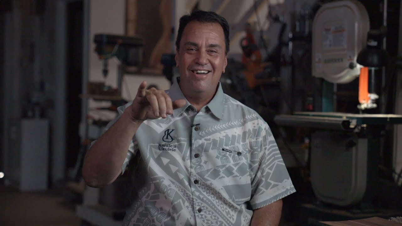 Hawaiian Koa Grading with Kanileʻa Master Luthier, Joe Souza