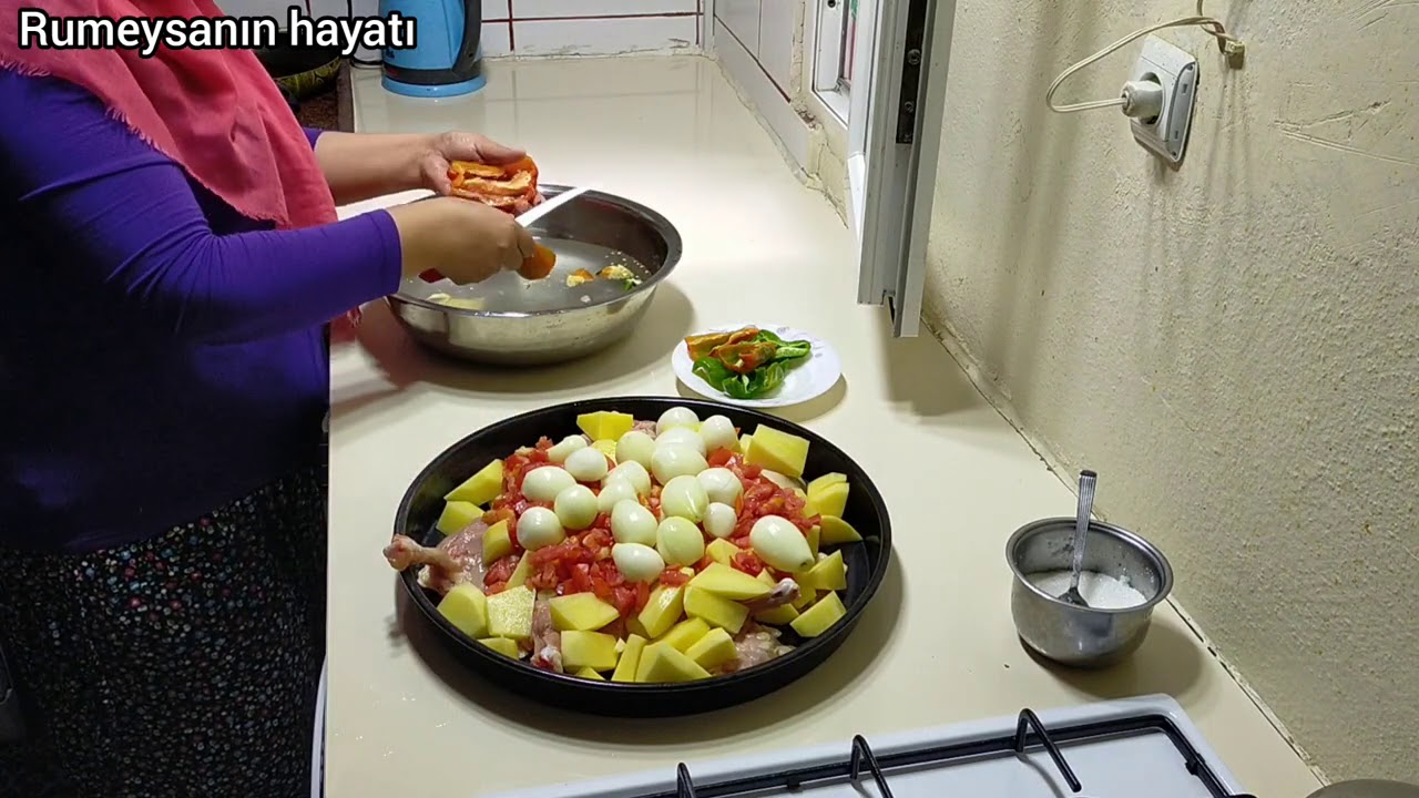 AKŞAM YEMEĞİ GÜNLÜK VLOG TAVUKLU FIRINDA TAVA BULGUR PİLAVI#RUMEYSANİN#HAYATİ#