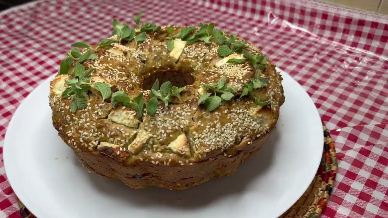 كيك مالح بالزعتر والجبنة و الزيتون  Salty / Savoury Thyme (Zaatar), Cheese, and Olive Cake Recipe