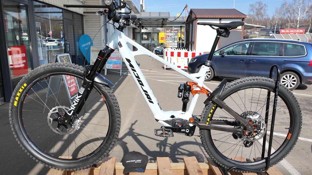 E-Bikes 2025 Nicolai Downhill Fully weiß metallic Test und Kaufberatung Bosch CX 2025 E-MTB
