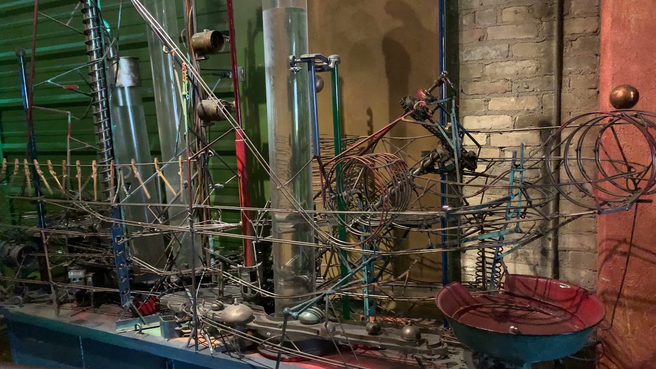 Giant Steel Ball Roller Coaster/Marble Run | Awesomeness at Ripley's Believe it or Not! Museum