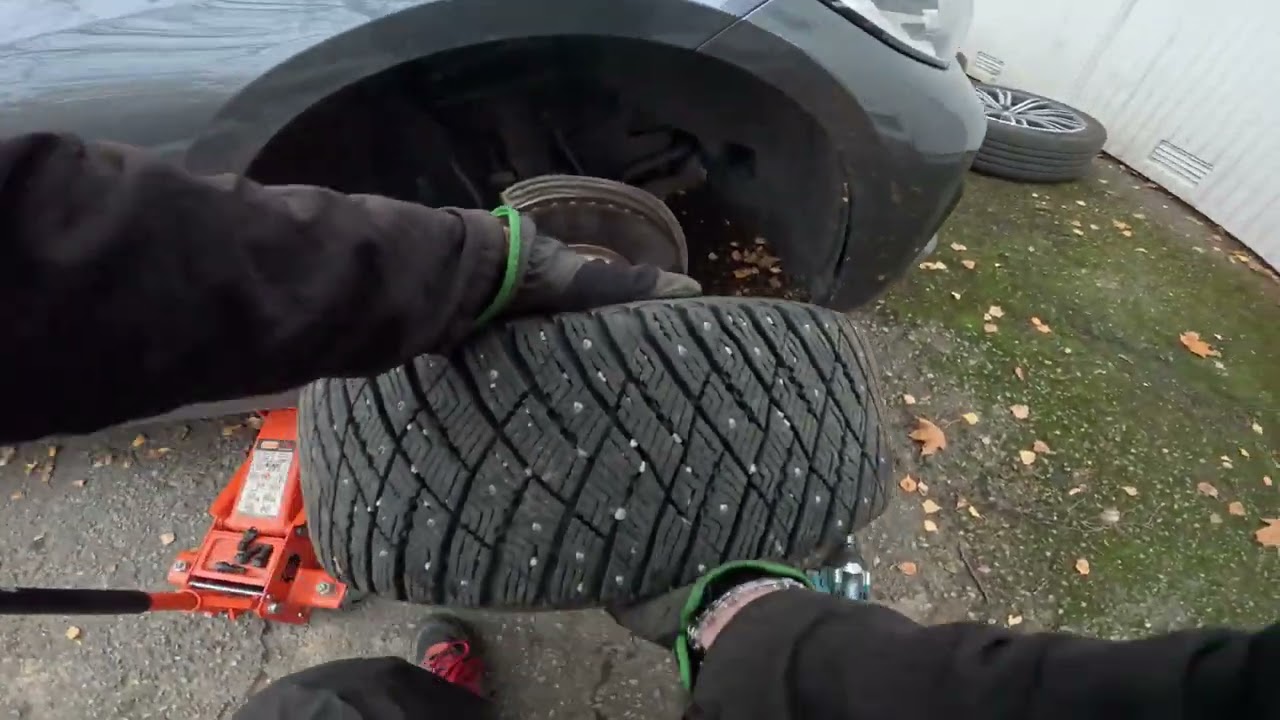 POV | Wheel Change - BMW 330E