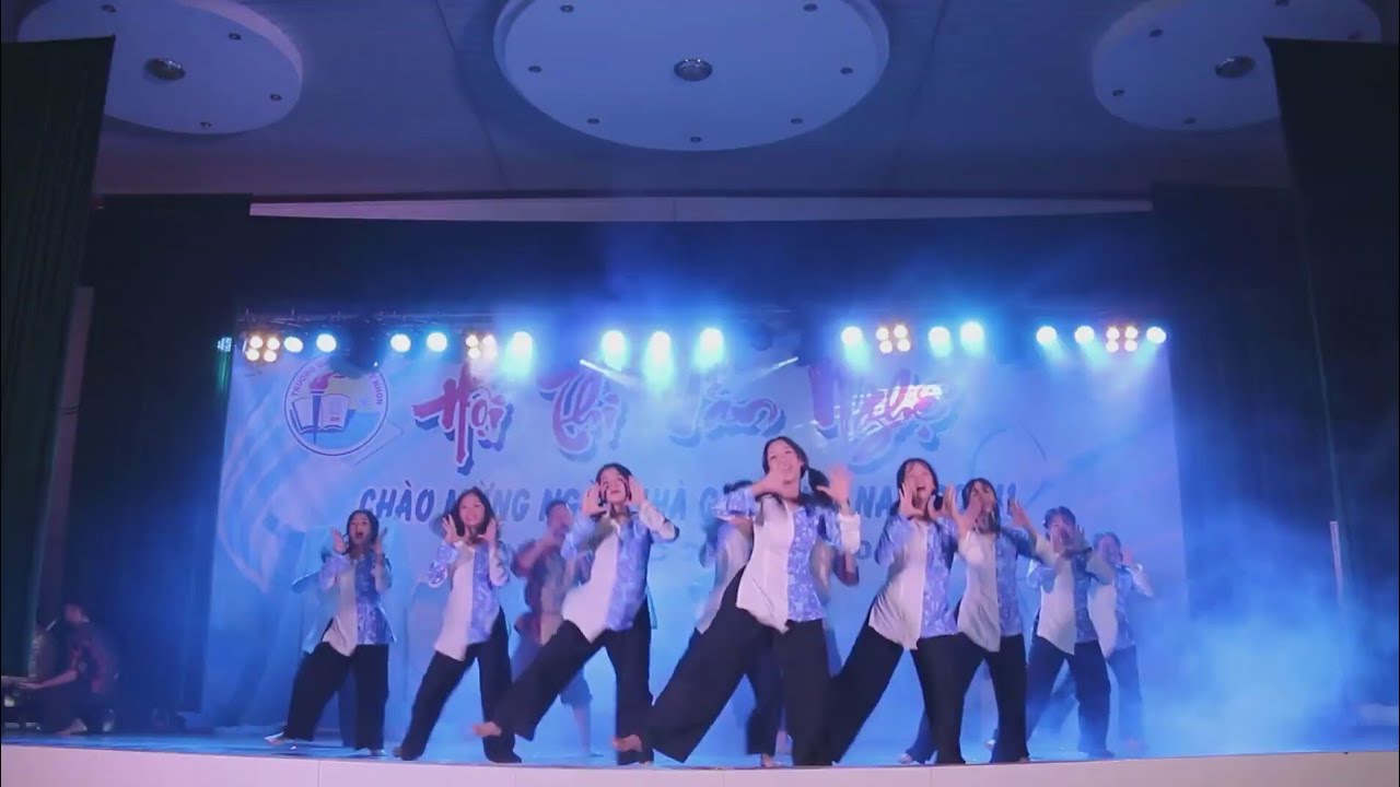 Múa BÀI CA TÔM CÁ |Trường Quốc Học Quy Nhơn|. Lớp 12a2 - k97