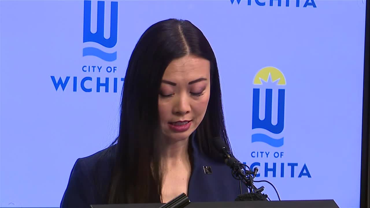Wichita mayor discusses plane crash