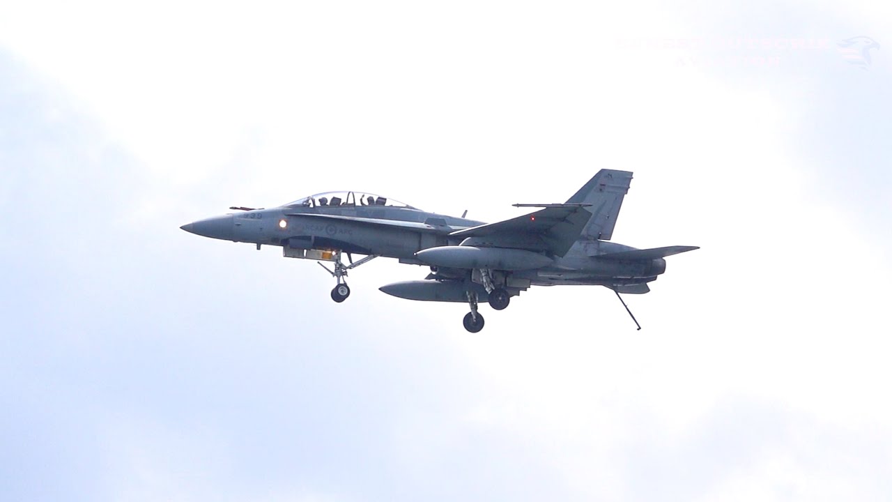 (4K) Royal Canadian Air Force CF-18 Demonstration | Canadian International Air Show 2025