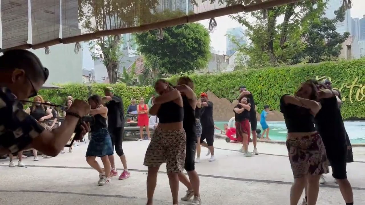 #SalsaFusionJakarta Student's Show : Salsa Bachata Fusion at Sunday Event of #socialdancejakarta