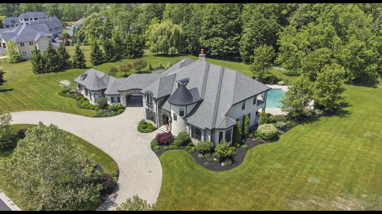 16 Bromsgrove Hill, Pittsford, NY 14534