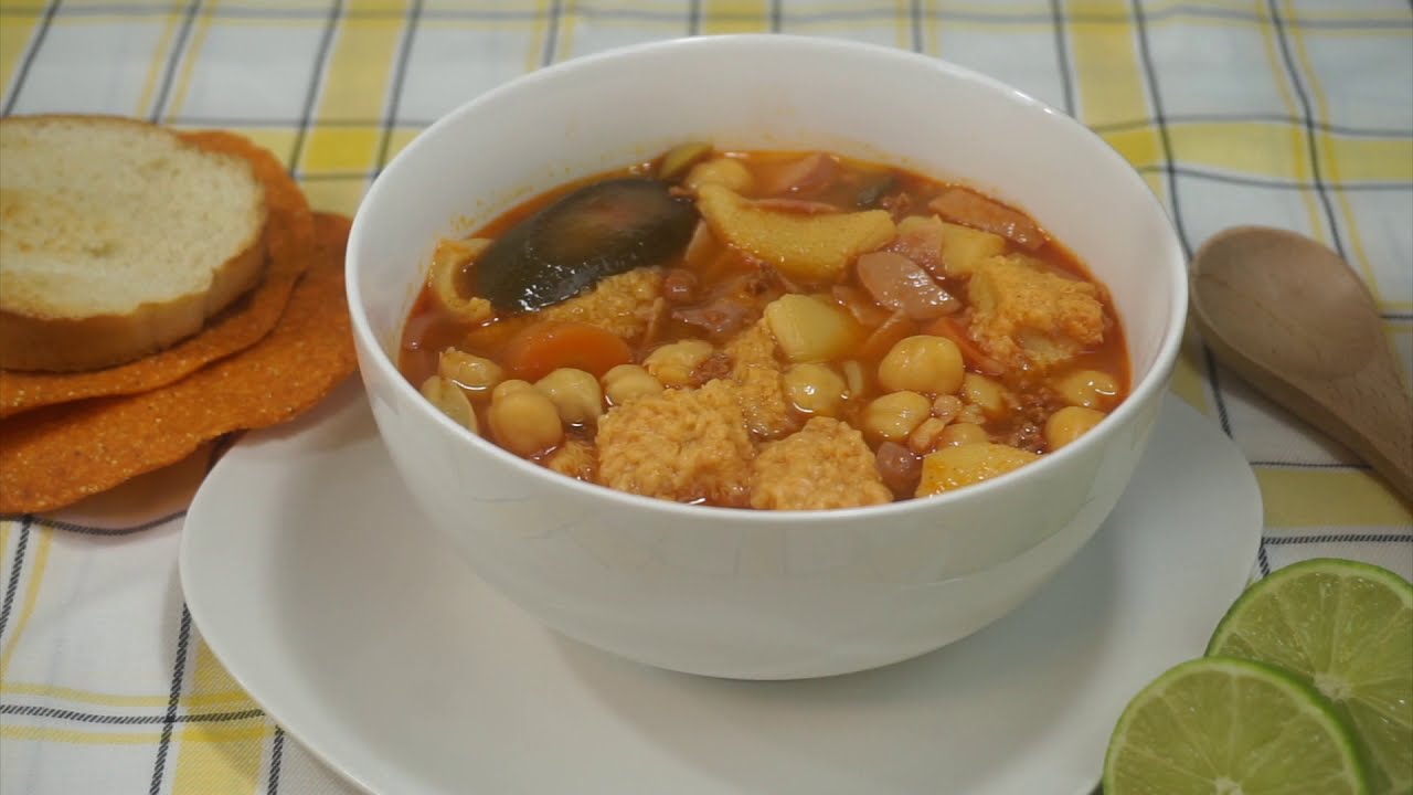 Menudo a la Española (Pancita de Res, Mondongo, Callos) callos con garbanzos