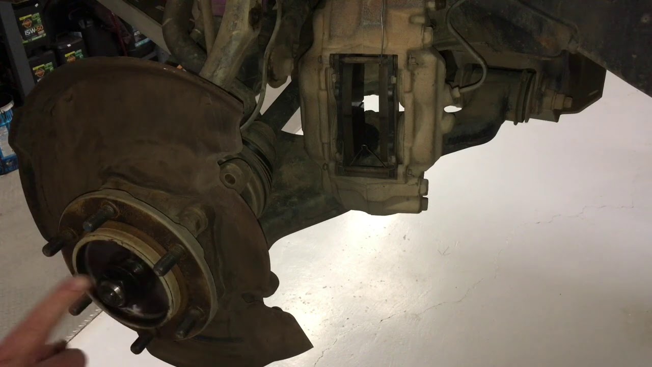 REPLACING FRONT WHEEL BEARING HUB ASSEMBLY - TOYOTA LANDCRUISER - FULL  DETAIL